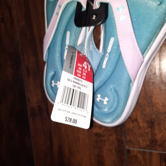 Under Armour Various Sizes Stretch Flip Flops - Picture 4 of 4